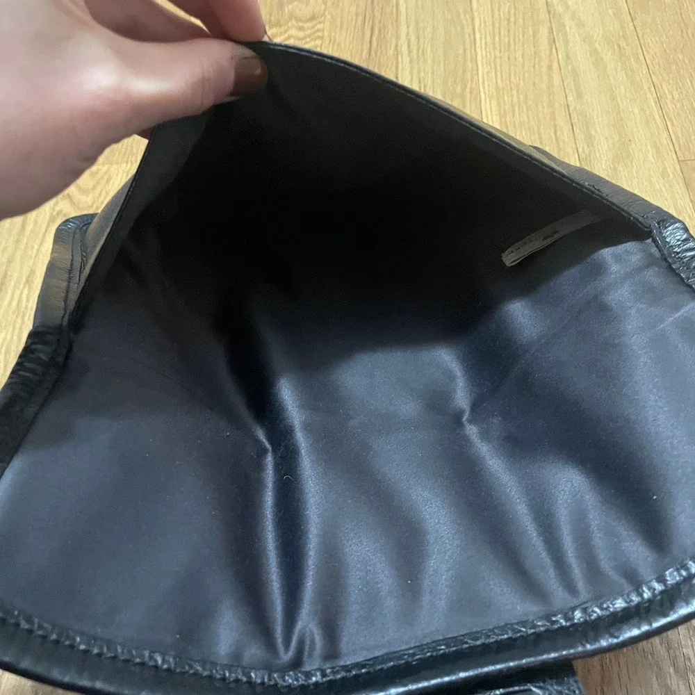Juicy‎ Couture Black Leather Clutch Wristlet Wallet Pouch Fold Over ClaspBag